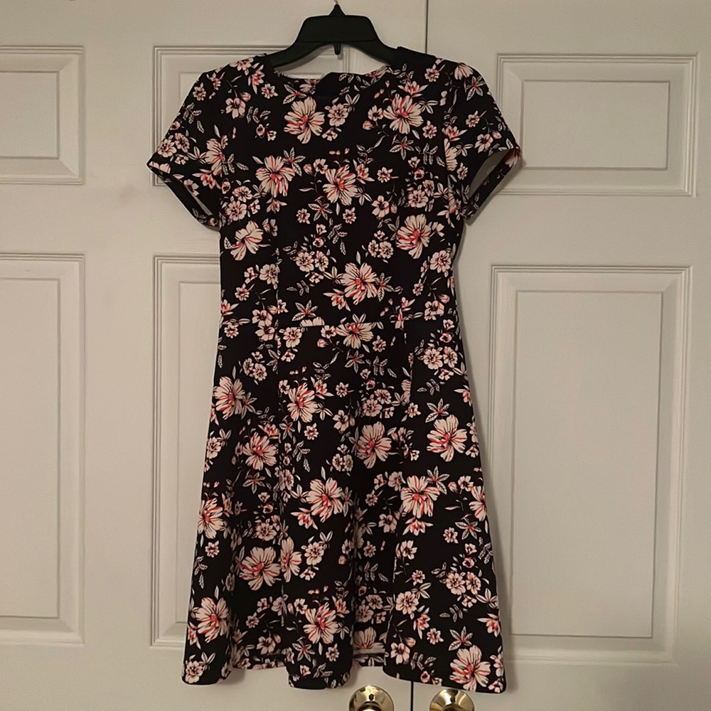 Vince Camuto Floral Dress - Size 6
